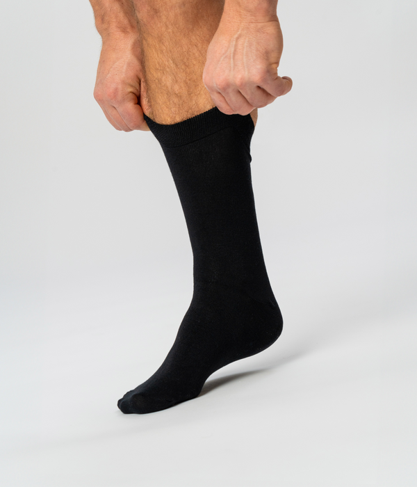 10 Paar schwarze Socken aus Bambus