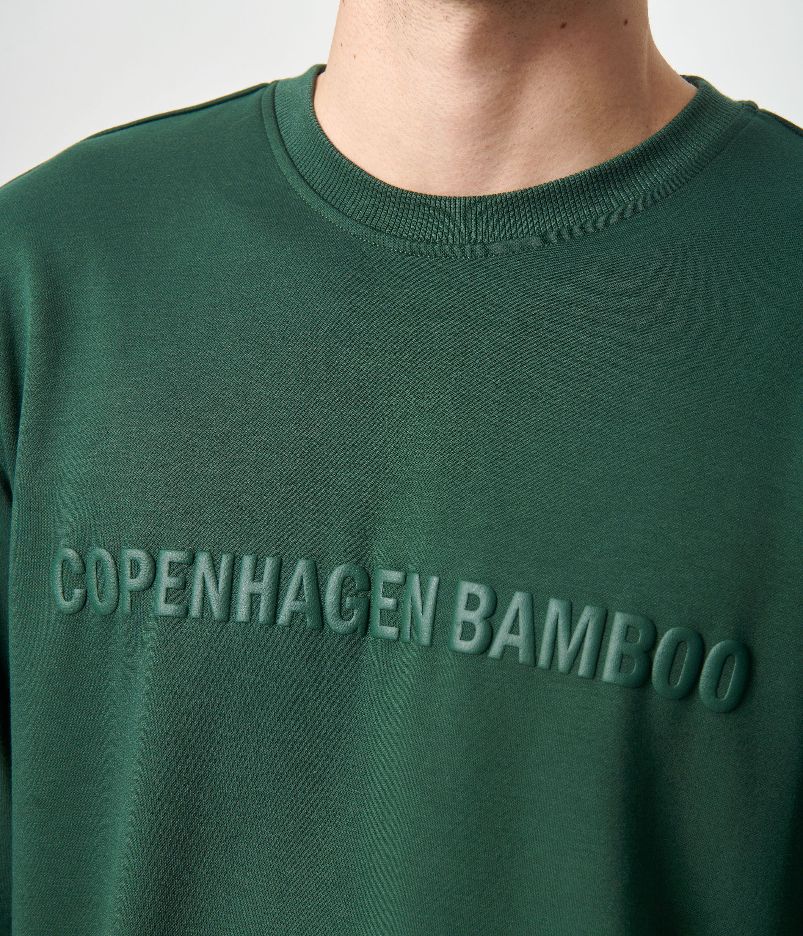 Grønt bambus joggingsæt med logo    Copenhagen Bamboo